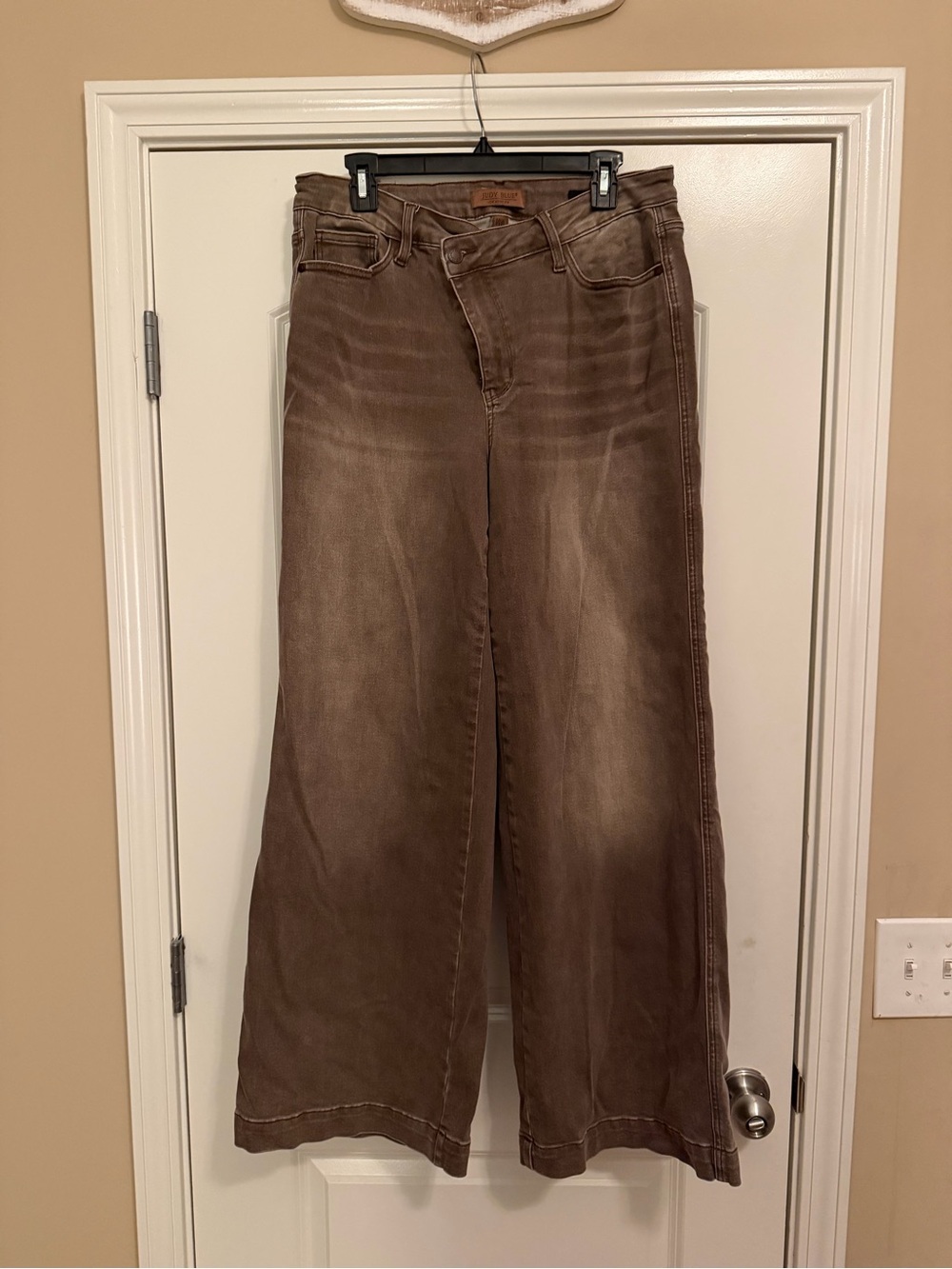 Judy Blue Retro Wide Brown Stretchy Jeans